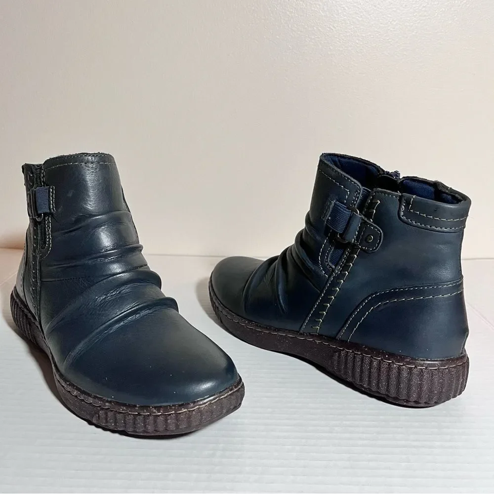 Clarks ruched upper